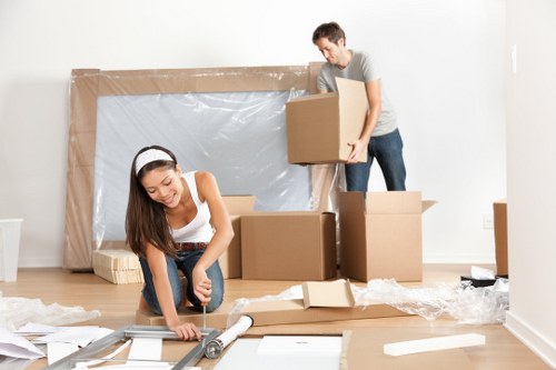 Moving van and packed boxes for house removals in Pondersend